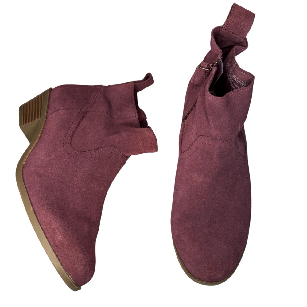 Vionic Booties Women Size 9 Vera Ankle Stacked Heel Water Resistant Suede Purple